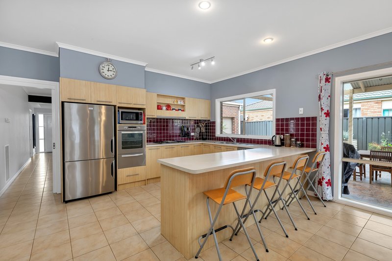 Photo - 44 Eppalock Drive, Manor Lakes VIC 3024 - Image 2