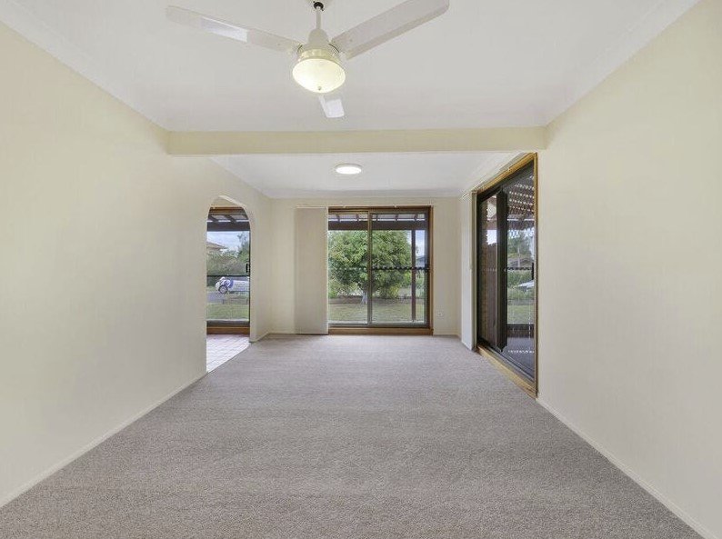 Photo - 44 Estate Road, Jamboree Heights QLD 4074 - Image 3