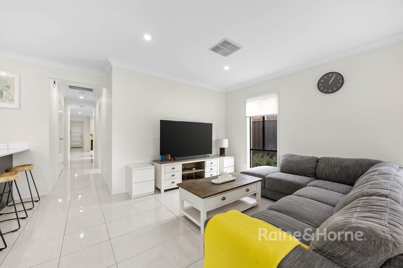 Photo - 44 Fairfield Crescent, Diggers Rest VIC 3427 - Image 8