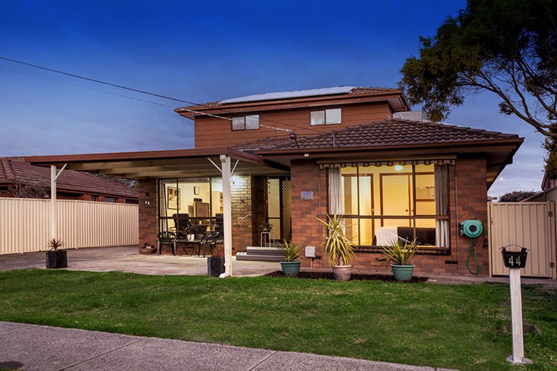 Photo - 44 Fenton Court, Keysborough VIC 3173 - Image 2