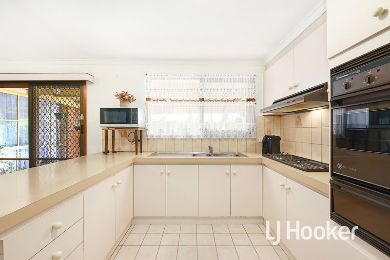 Photo - 44 Fordholm Road, Hampton Park VIC 3976 - Image 6