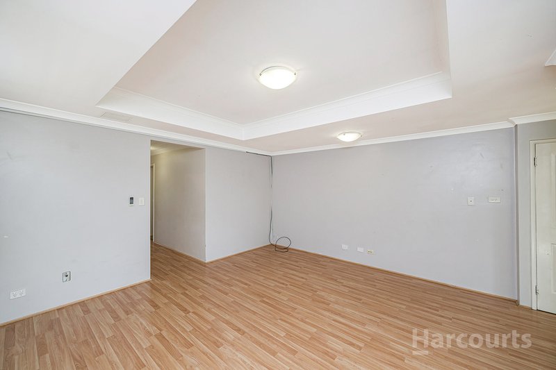 Photo - 44 Ghost Gum Boulevard, Banksia Grove WA 6031 - Image 4