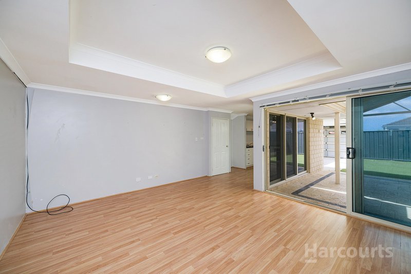 Photo - 44 Ghost Gum Boulevard, Banksia Grove WA 6031 - Image 12