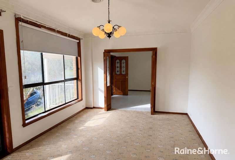 Photo - 44 Glencairn Crescent, Broadmeadows VIC 3047 - Image 9