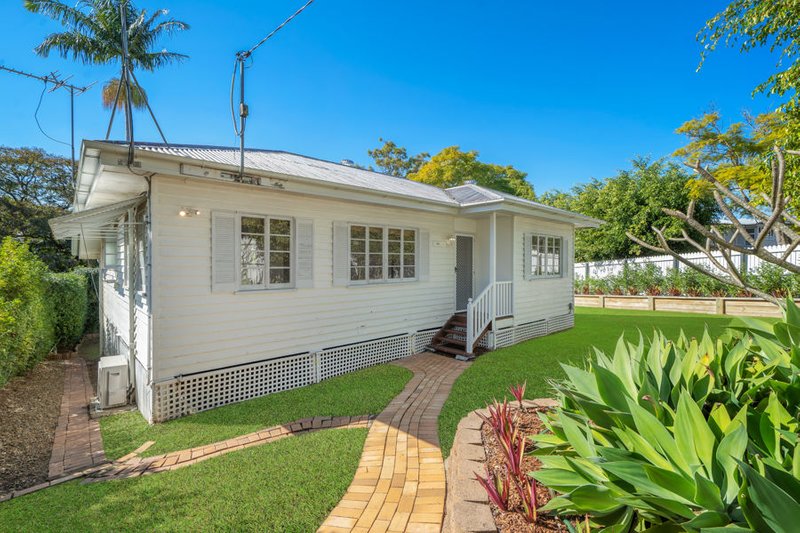 44 Glindemann Dr , Holland Park QLD 4121