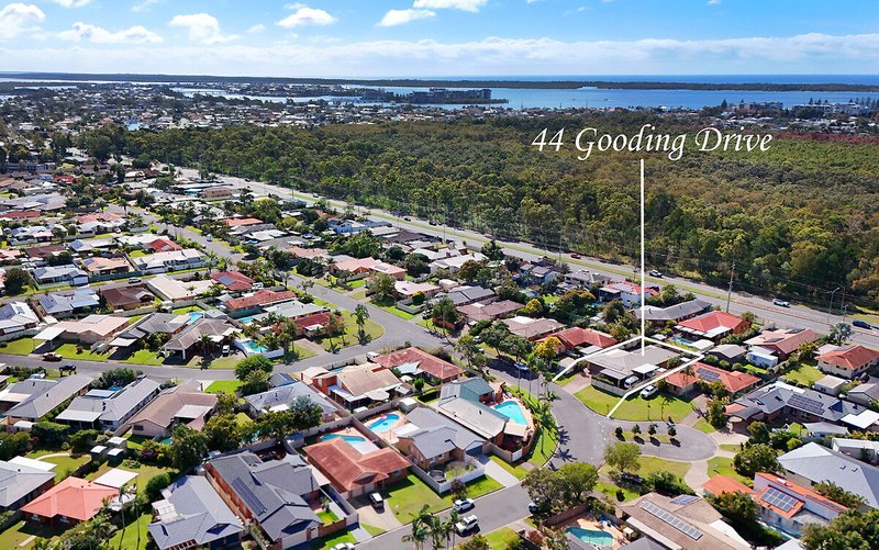 Photo - 44 Gooding Drive, Coombabah QLD 4216 - Image 6