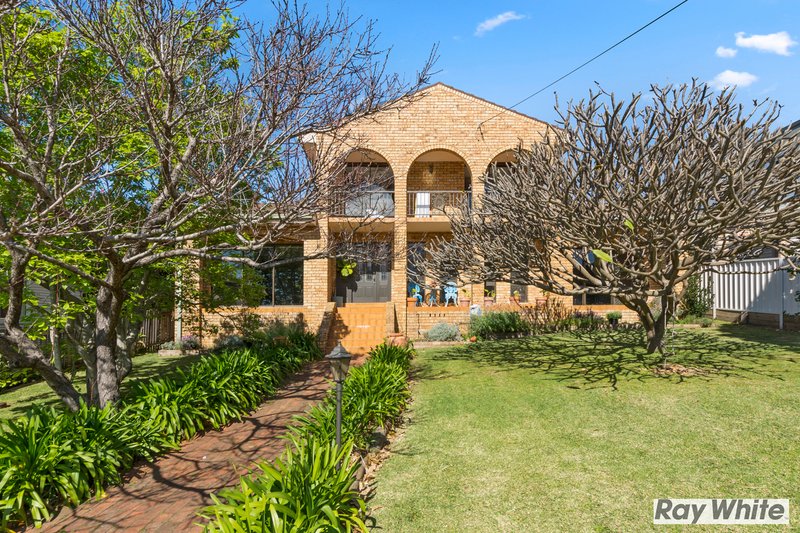 Photo - 44 Gray Street, Woonona NSW 2517 - Image 2