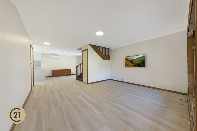 Photo - 4/4 Gumnut Place, Cherrybrook NSW 2126 - Image 3
