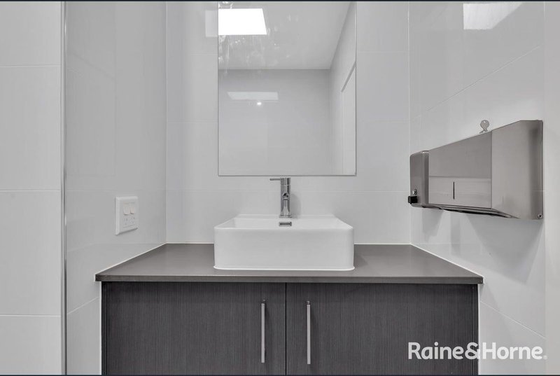 Photo - 44 Hamish Road, Darley VIC 3340 - Image 10