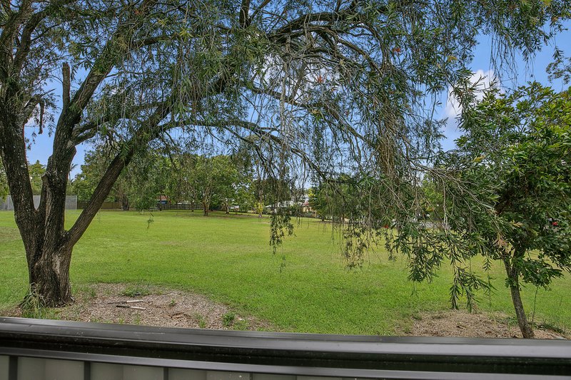 Photo - 44 Hampshire Cres , Alexandra Hills QLD 4161 - Image 17