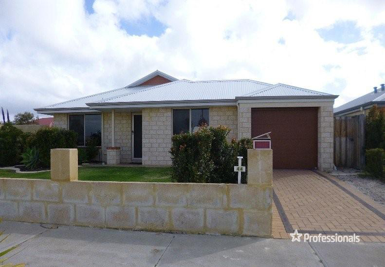 44 Harberton Parkway, Ellenbrook, WA 6069 - Image 1
