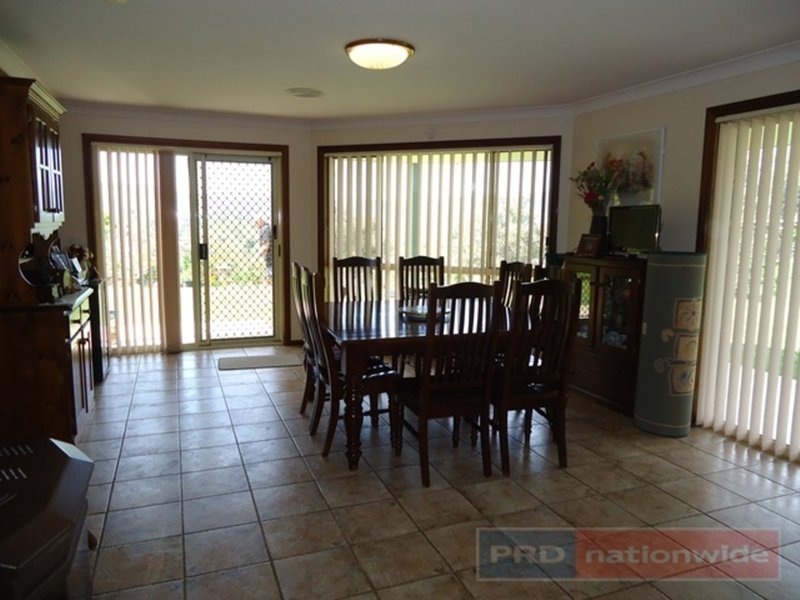 Photo - 44 Hargreaves Close, Tumut NSW 2720 - Image 4