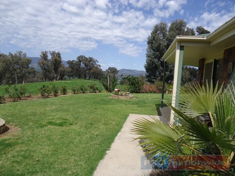 Photo - 44 Hargreaves Close, Tumut NSW 2720 - Image 12