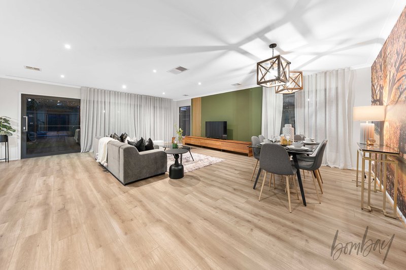 Photo - 44 Havelberg Circuit, Doreen VIC 3754 - Image 10