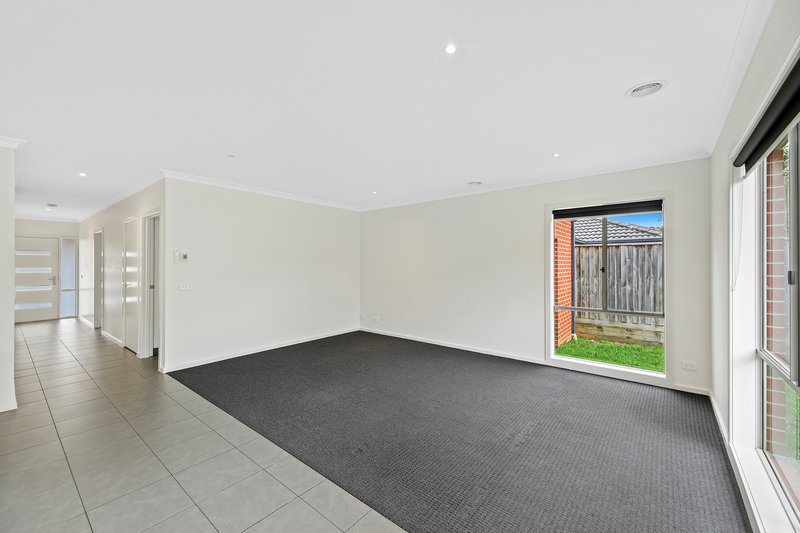 Photo - 4/4 Hearn Street, Drouin VIC 3818 - Image 5