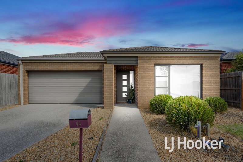 44 Heather Grove, Cranbourne East VIC 3977