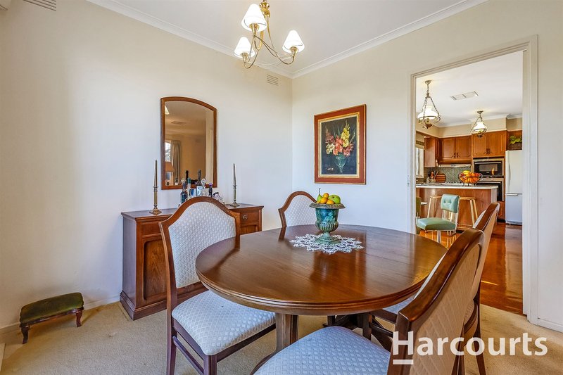 Photo - 44 Holyrood Drive, Vermont VIC 3133 - Image 9