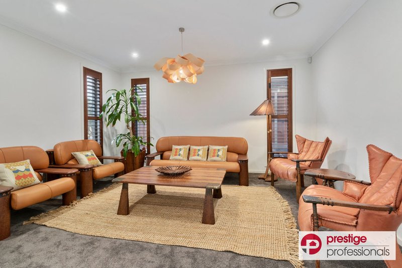 Photo - 44 Horizon Circuit, Moorebank NSW 2170 - Image 3