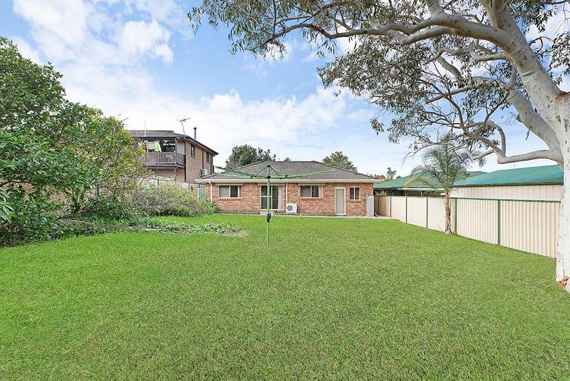 Photo - 44 Iluka Ave , San Remo NSW 2262 - Image 11