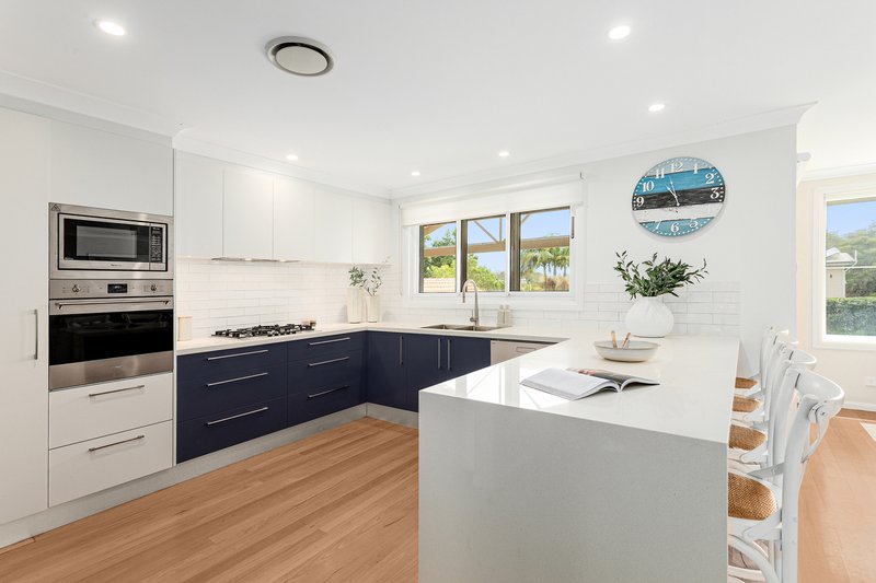 Photo - 44 Inglebar Avenue, Allambie Heights NSW 2100 - Image 5