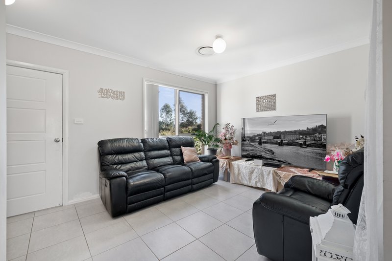 Photo - 44 Islington Street, Denham Court NSW 2565 - Image 2