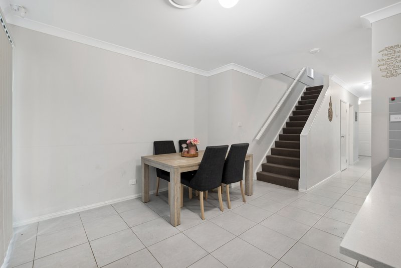 Photo - 44 Islington Street, Denham Court NSW 2565 - Image 4