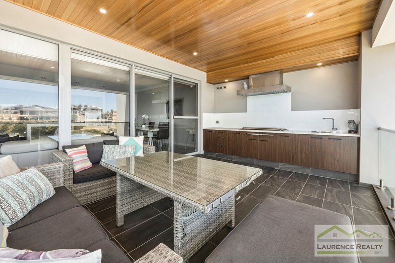 Photo - 4/4 Itea Place, Mindarie WA 6030 - Image 6