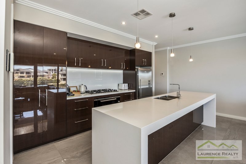 Photo - 4/4 Itea Place, Mindarie WA 6030 - Image 13