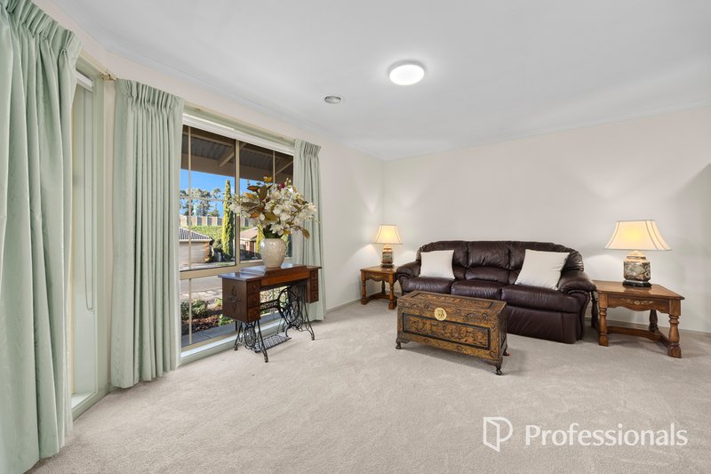 Photo - 44 Jarryd Crescent, Berwick VIC 3806 - Image 2