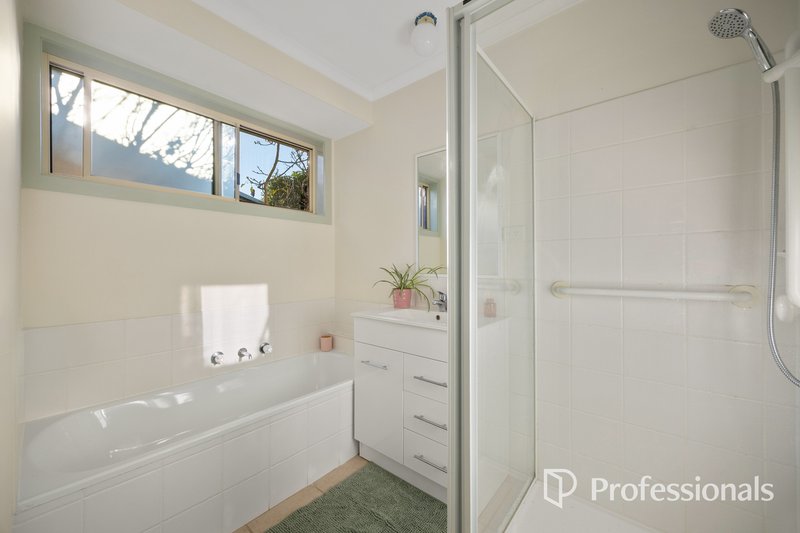 Photo - 44 Jarryd Crescent, Berwick VIC 3806 - Image 13