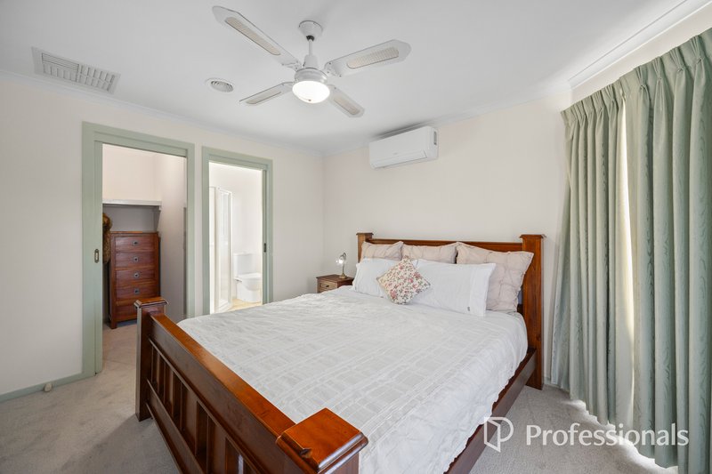 Photo - 44 Jarryd Crescent, Berwick VIC 3806 - Image 15