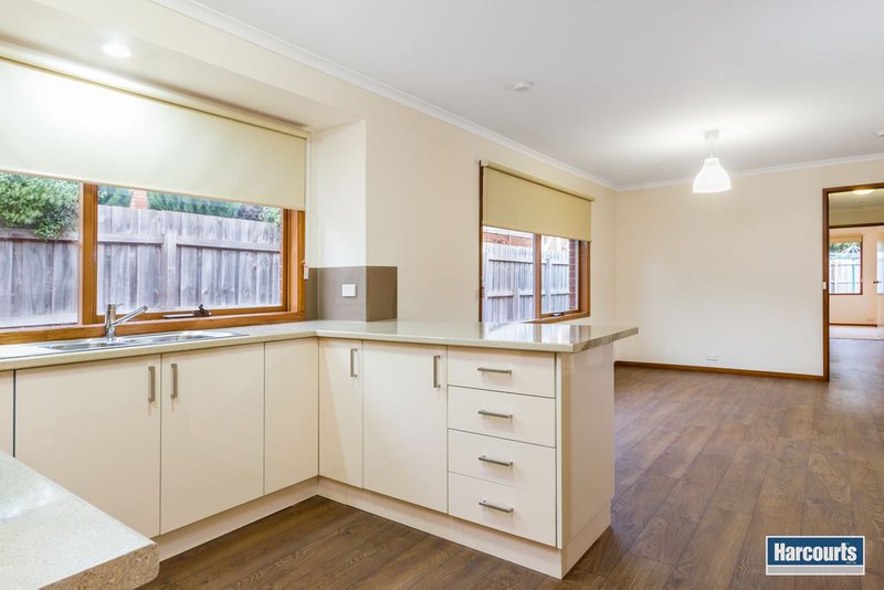Photo - 44 Jenola Parade, Wantirna South VIC 3152 - Image 6