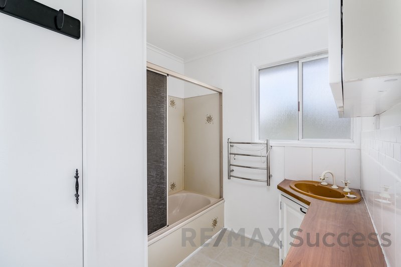 Photo - 44 Jimbour Drive, Newtown QLD 4350 - Image 9