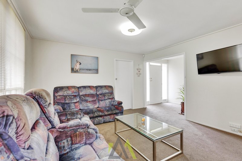 Photo - 44 Karingal Drive, Frankston VIC 3199 - Image 5