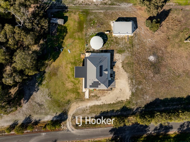 Photo - 44 Keenan Road, Dardanup West WA 6236 - Image 2