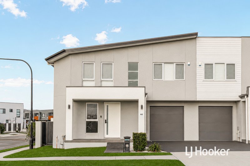 Photo - 44 Ketley Circuit, Marsden Park NSW 2765 - Image 2