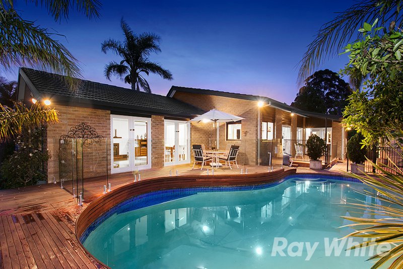 Photo - 44 King Arthur Drive, Glen Waverley VIC 3150 - Image 9