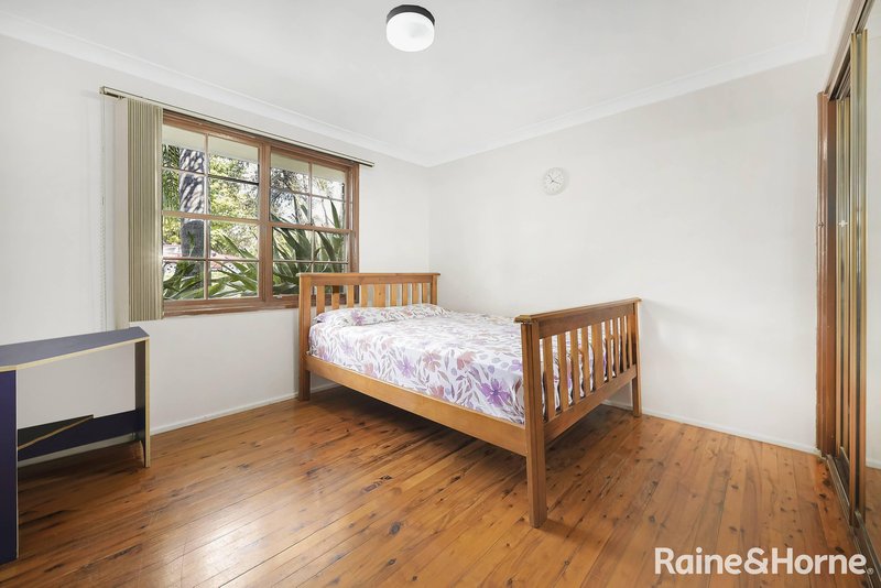 Photo - 44 Kingfisher Street, Ingleburn NSW 2565 - Image 6