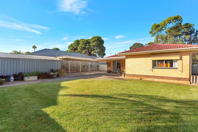 Photo - 44 Kings Road, Parafield Gardens SA 5107 - Image 11