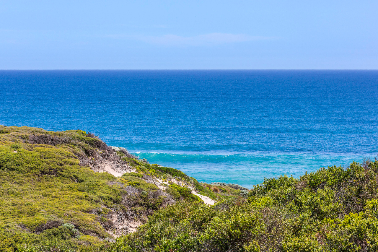 44 Knox Road, Blairgowrie, VIC 3942 - Image 2