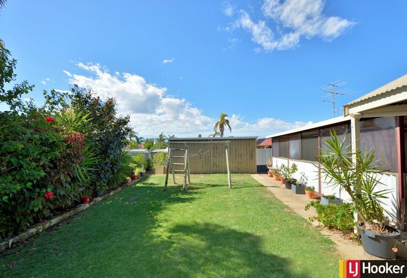 Photo - 44 Kookerbrook Street, Dudley Park WA 6210 - Image 16