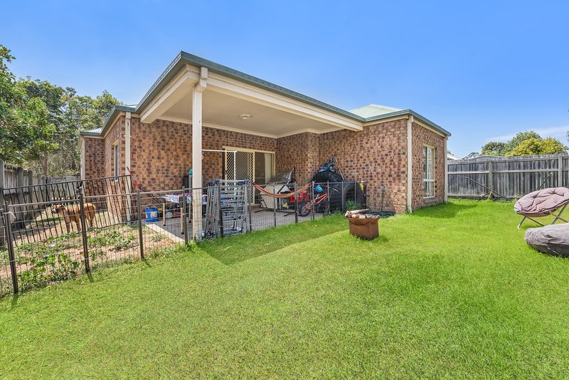 Photo - 44 Lacebark Street, North Lakes QLD 4509 - Image 15