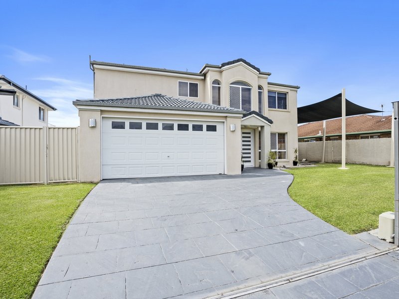 Photo - 44 Lakeshore Drive, Helensvale QLD 4212 - Image 3