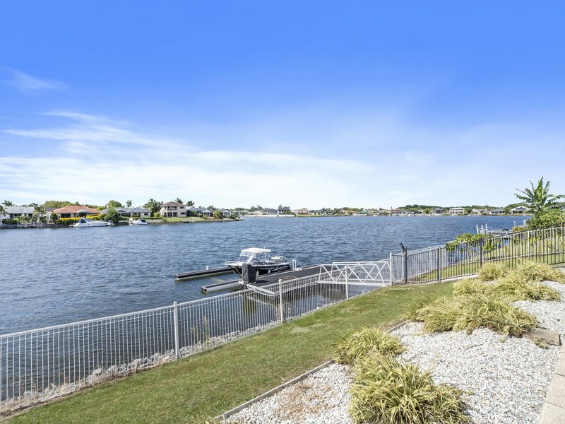 Photo - 44 Lakeshore Drive, Helensvale QLD 4212 - Image 16