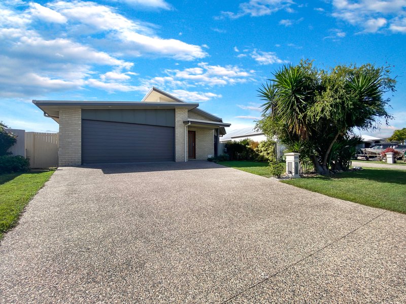 44 Lancaster Way, Ooralea QLD 4740