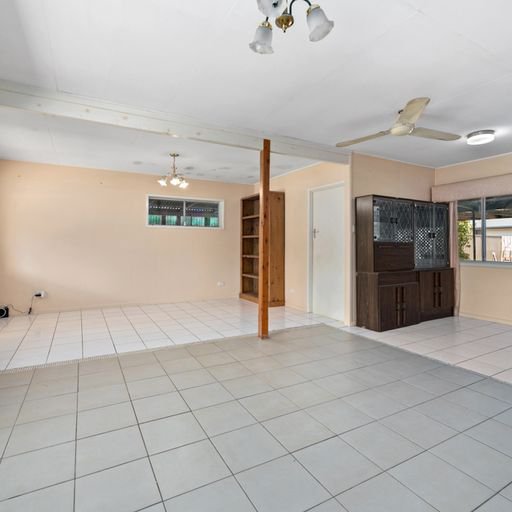 Photo - 44 Leone Street, Bray Park QLD 4500 - Image 3