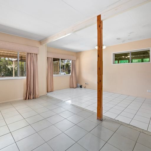 Photo - 44 Leone Street, Bray Park QLD 4500 - Image 9