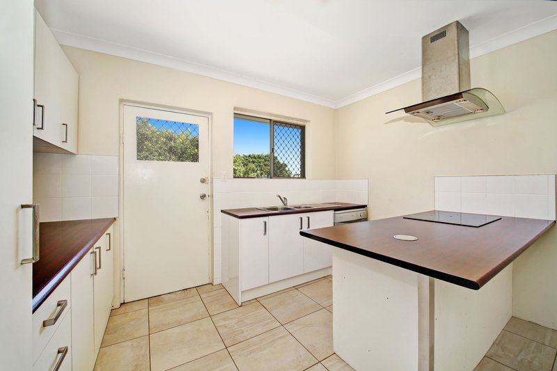 Photo - 4/4 Lutana Street, Stafford QLD 4053 - Image 8