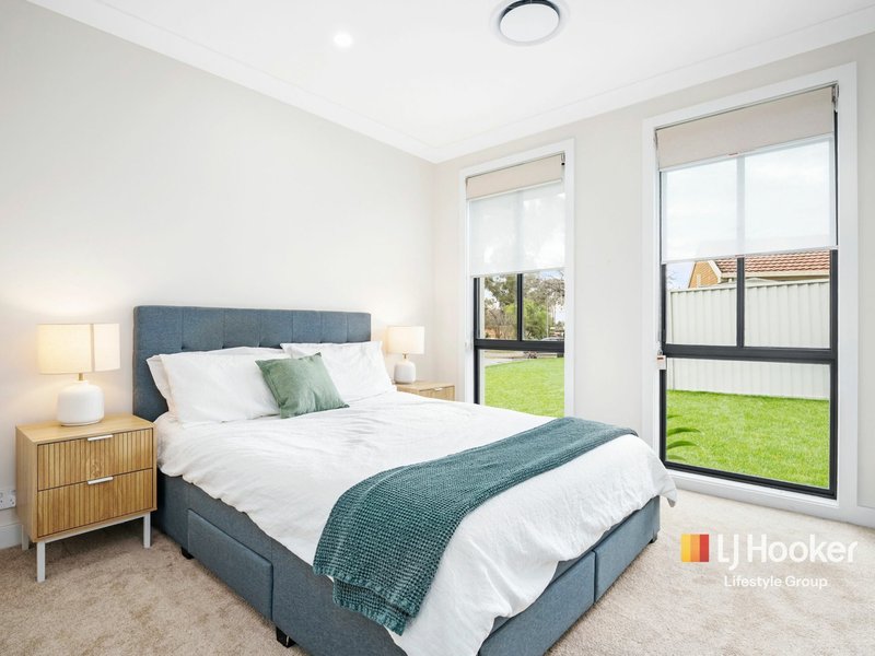 Photo - 44 Mackillop Crescent, St Helens Park NSW 2560 - Image 8