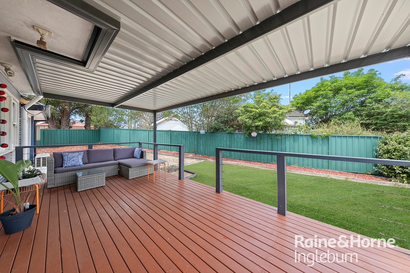 Photo - 44 Macquarie Avenue, Campbelltown NSW 2560 - Image 11